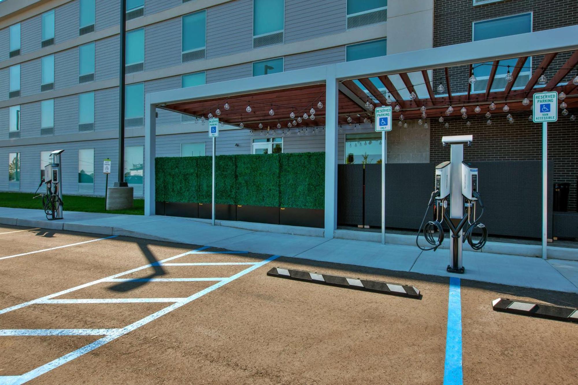 Home2 Suites By Hilton Grand Rapids South Byron Center Exterior photo